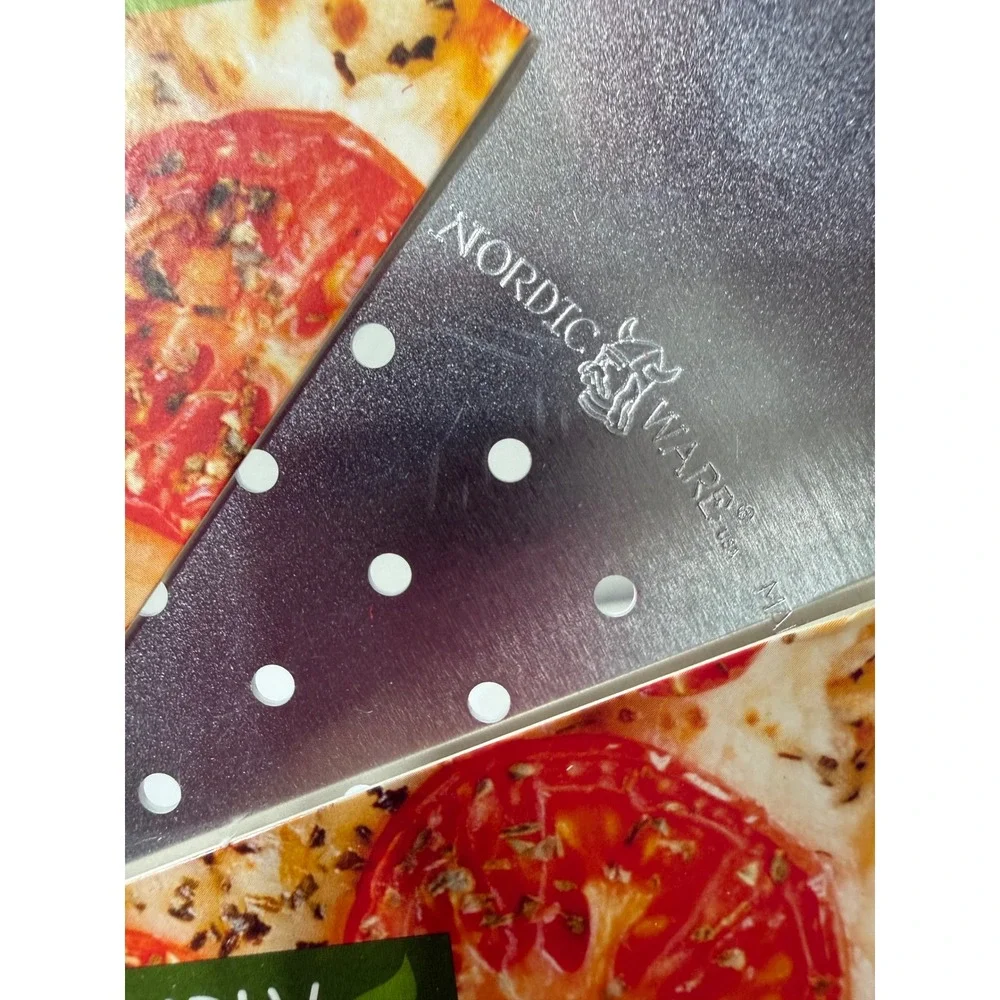 Nordic Ware 9 Inch Air Crisp Pizza Pan Aluminum Perforated Toaster Oven Tray NEW